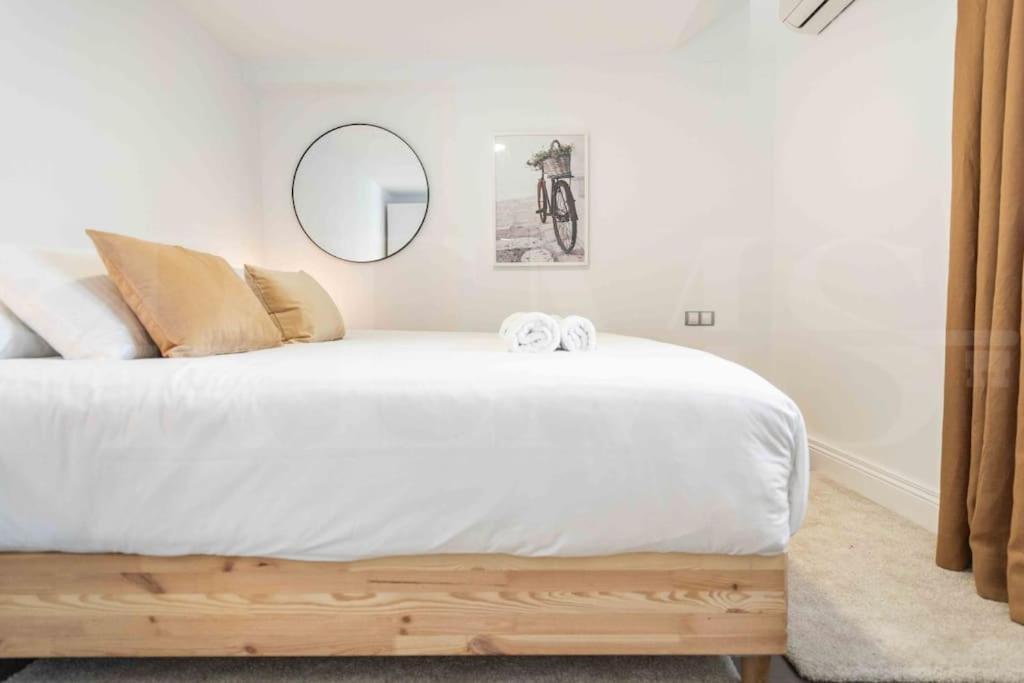 Bright Spacious Duplex With Terrace By Rems Apartment Málaga