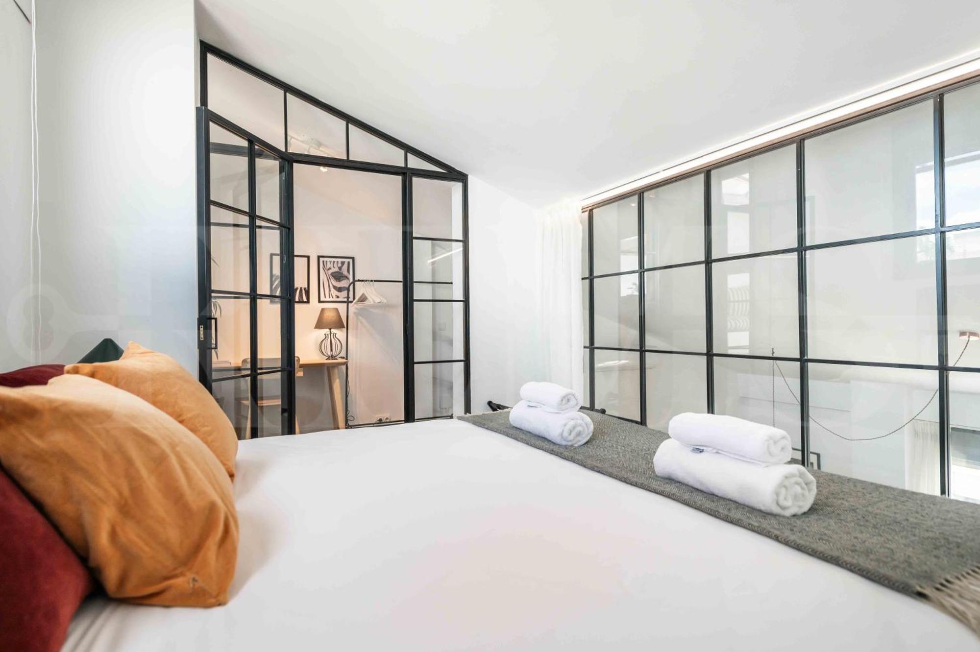 Apartment Bright Spacious Duplex With Terrace By Rems Málaga
